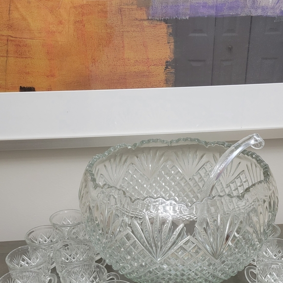 L.E. Smith-Pineapple Cut Punch Bowl Set - Picture 5 of 8